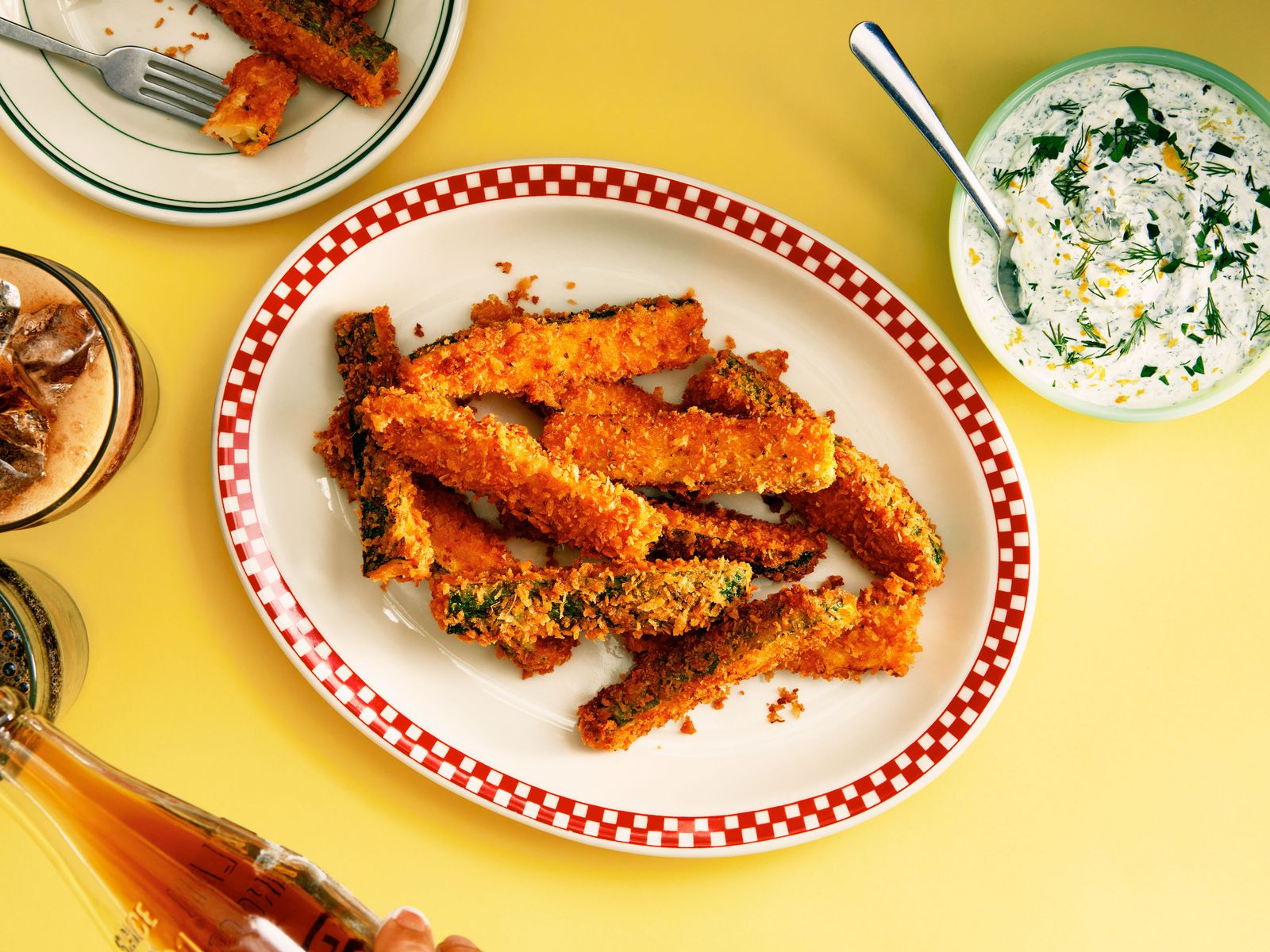 Crispy Zucchini Fries With Herby Yogurt Dip